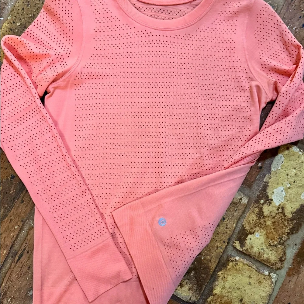 Lululemon‎ Breeze By Long Sleeve Coral Pink Size 6